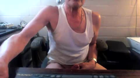 eating pussy  sucking dick online show from 03-15-26, 04:02