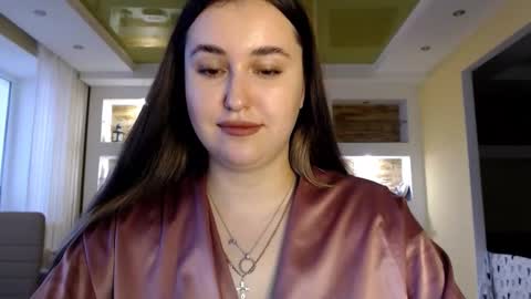 Snapshot of sea_cocktail chatting on 12-23-24, 12:19 Elizabeth  online show from 12-23-24, 12:19