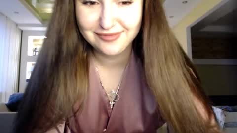 Snapshot of sea_cocktail chatting on 01-06-25, 12:57 Elizabeth  online show from 01-06-25, 12:57