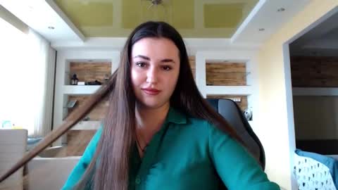 Snapshot of sea_cocktail chatting on 02-08-25, 10:07 Elizabeth  online show from 02-08-25, 10:07