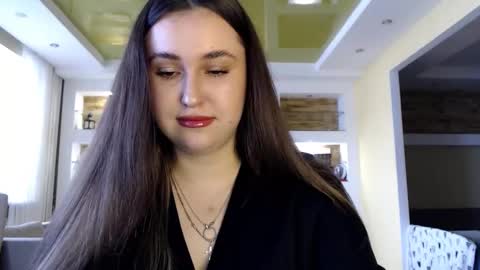 Snapshot of sea_cocktail chatting on 02-15-25, 10:00 Elizabeth  online show from 02-15-25, 10:00