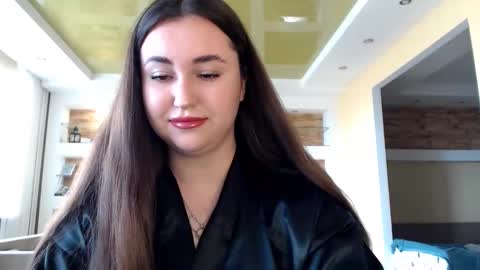 Snapshot of sea_cocktail chatting on 03-05-25, 09:38 Elizabeth  online show from 03-05-25, 09:38