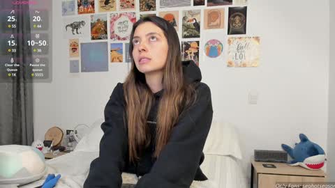 Aria Independent model online show from 01-24-25, 03:54