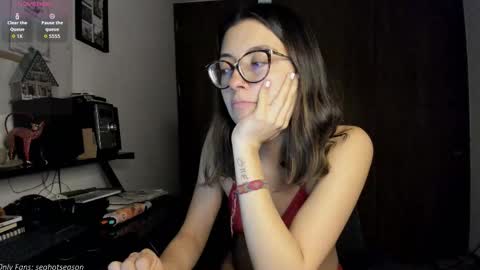 Aria Independent model online show from 10-07-25, 12:52