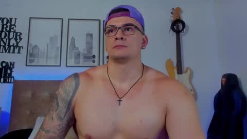 Snapshot of sean_carrera69 chatting on 09-17-25, 03:08 Sean Carrera online show from 09-17-25, 03:08