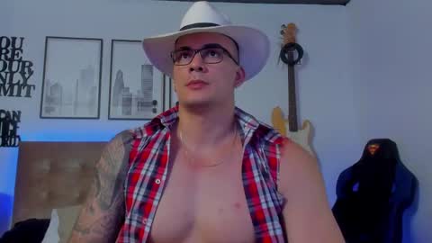 Snapshot of sean_carrera69 chatting on 09-24-25, 02:48 Sean Carrera online show from 09-24-25, 02:48