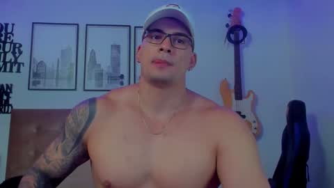 Snapshot of sean_carrera69 chatting on 10-23-25, 04:06 Sean Carrera online show from 10-23-25, 04:06