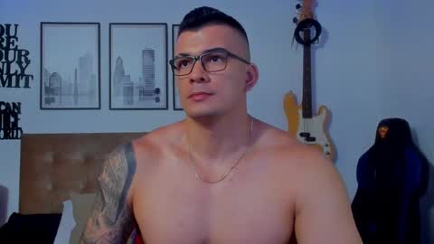 Snapshot of sean_carrera69 chatting on 10-28-25, 04:42 Sean Carrera online show from 10-28-25, 04:42