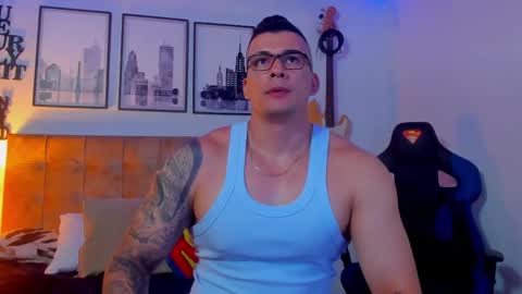 Snapshot of sean_carrera69 chatting on 11-07-25, 05:24 Sean Carrera online show from 11-07-25, 05:24