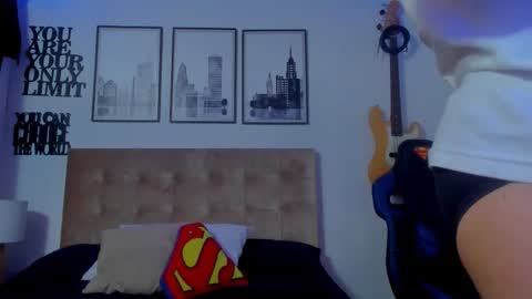 Snapshot of sean_carrera69 chatting on 11-12-25, 03:07 Sean Carrera online show from 11-12-25, 03:07