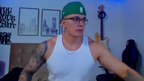 Snapshot of sean_carrera69 chatting on 11-18-25, 02:28 Sean Carrera online show from 11-18-25, 02:28