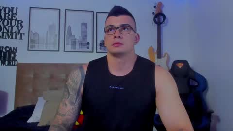 Snapshot of sean_carrera69 chatting on 11-19-25, 03:17 Sean Carrera online show from 11-19-25, 03:17