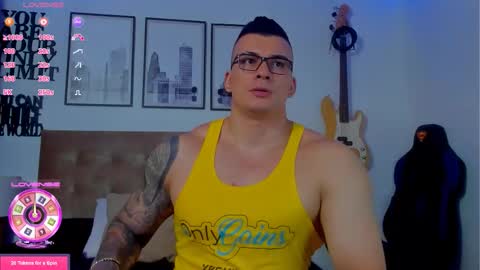 Snapshot of sean_carrera69 chatting on 12-17-25, 03:12 Sean Carrera online show from 12-17-25, 03:12