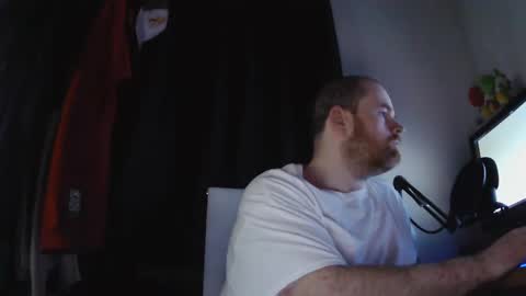 seanv26 online show from 12-10-24, 03:41