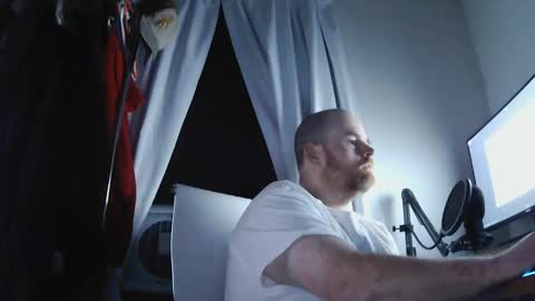 seanv26 online show from 09-30-25, 02:05