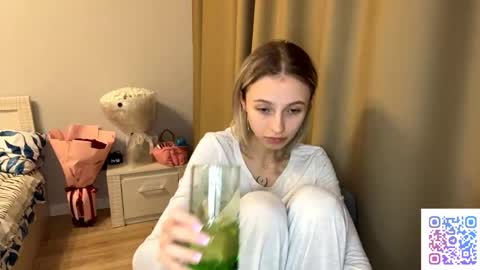 Kate online show from 05-19-26, 01:56