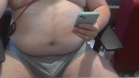 Snapshot of seathrough chatting on 09-15-25, 06:35 Falco J online show from 09-15-25, 06:35