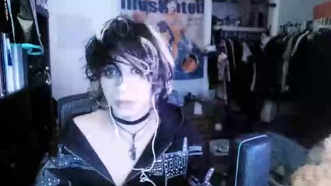Moxie online show from 03-25-26, 02:17