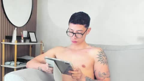 Snapshot of sebas_1122 chatting on 04-22-26, 12:39 SEBASTIAN online show from 04-22-26, 12:39