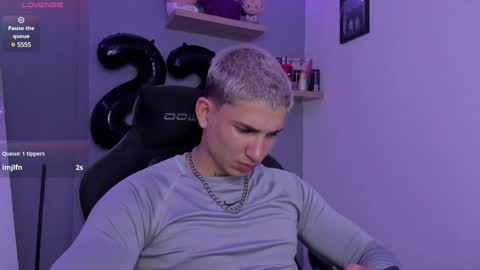 Snapshot of sebas__23 chatting on 12-26-24, 10:52 Sebastin online show from 12-26-24, 10:52