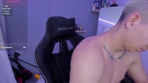 Snapshot of sebas__23 chatting on 01-31-25, 03:00 Sebastin online show from 01-31-25, 03:00