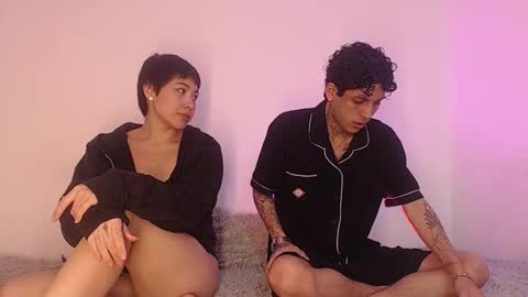 Snapshot of sebas_and_mila chatting on 10-20-25, 09:10 CAMILA Y SEBASTIAN online show from 10-20-25, 09:10