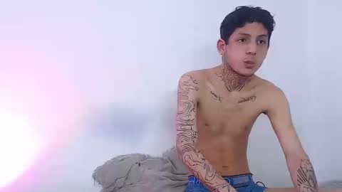  CAMILA Y SEBASTIAN online show from 03-17-26, 04:54