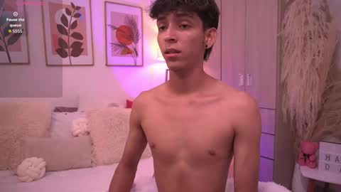 Sebastian Alvarez online show from 12-18-25, 01:55