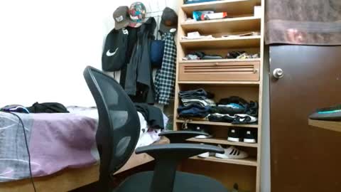 Sebas online show from 02-04-25, 04:08