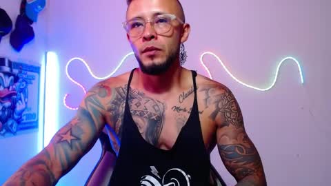 Sebastian online show from 04-02-26, 09:12