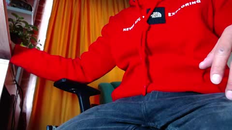 Sebastian online show from 04-25-26, 01:41