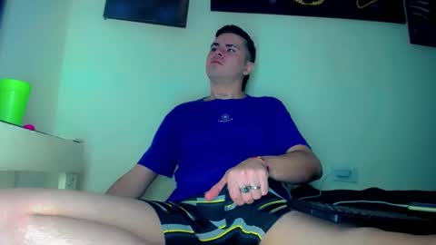 Snapshot of sebastian_loaiza chatting on 11-15-25, 04:47 Sebastian online show from 11-15-25, 04:47