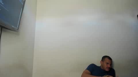 Snapshot of sebastianp13 chatting on 01-05-25, 03:45 sebatian palacios online show from 01-05-25, 03:45