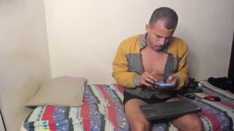 Snapshot of sebastianp13 chatting on 01-06-25, 06:03 sebatian palacios online show from 01-06-25, 06:03