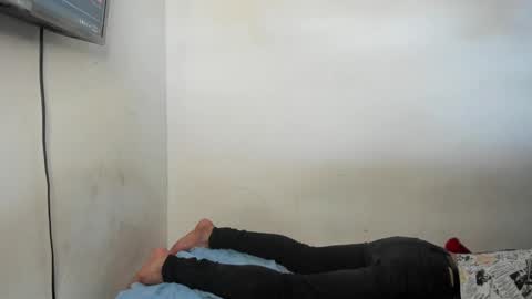 Snapshot of sebastianp13 chatting on 01-08-25, 04:11 sebatian palacios online show from 01-08-25, 04:11