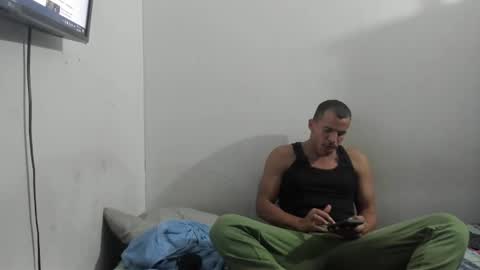 Snapshot of sebastianp13 chatting on 01-09-25, 02:22 sebatian palacios online show from 01-09-25, 02:22