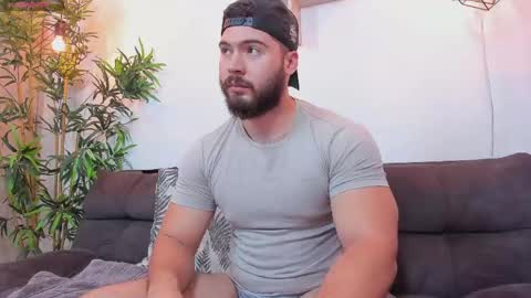 Instagram jeanpaulfit  online show from 04-26-26, 09:01