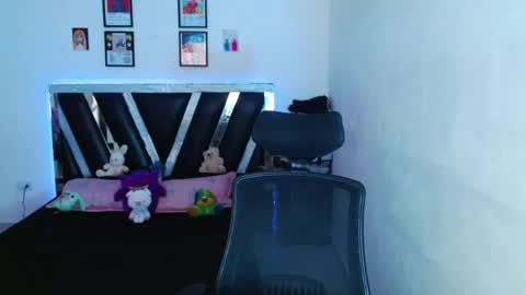 Snapshot of sebasxxl12 chatting on 05-05-26, 09:56 Sebas online show from 05-05-26, 09:56
