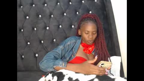 Snapshot of sebatrishaa chatting on 09-14-25, 12:32 sebatrishaa online show from 09-14-25, 12:32