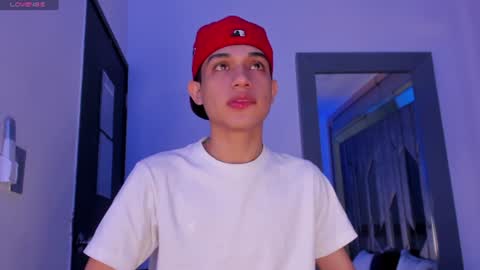 Sebastian online show from 07-12-26, 08:33