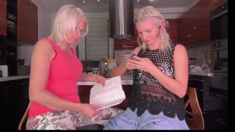 Hennriette    and Sebastian     online show from 12-13-24, 05:10