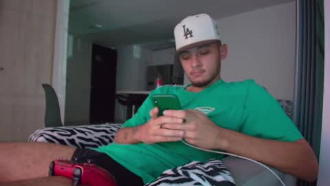 Snapshot of sebolaz chatting on 01-10-25, 04:44 ryan miller online show from 01-10-25, 04:44