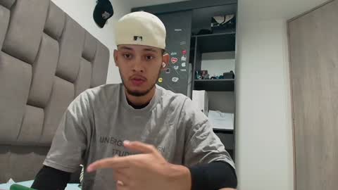 Snapshot of sebolaz chatting on 01-15-25, 08:30 ryan miller online show from 01-15-25, 08:30