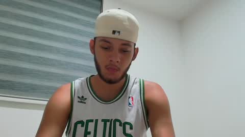 Snapshot of sebolaz chatting on 02-06-25, 04:42 ryan miller online show from 02-06-25, 04:42