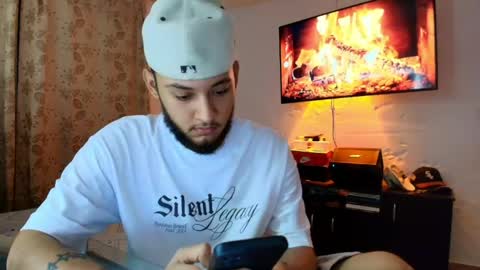Snapshot of sebolaz chatting on 05-09-26, 02:50 ryan miller online show from 05-09-26, 02:50