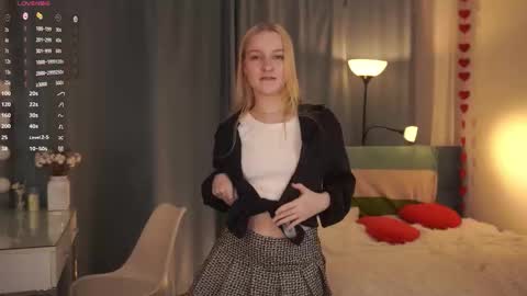 Snapshot of sebrinarainha chatting on 10-10-25, 07:13 Rina online show from 10-10-25, 07:13