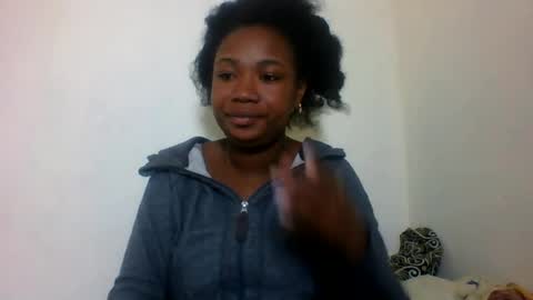Snapshot of secil3274 chatting on 07-05-26, 04:07 secil3274 online show from 07-05-26, 04:07