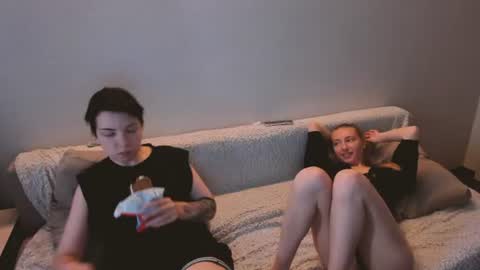 Snapshot of secret_dreams_ chatting on 07-08-26, 11:26 Amanda and pair in a real life we love each other but can play with you online show from 07-08-26, 11:26