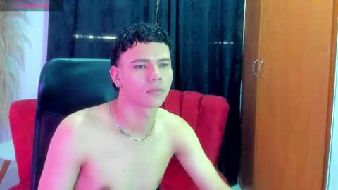 Snapshot of secret_justin chatting on 11-27-25, 03:36 JUSTIN online show from 11-27-25, 03:36