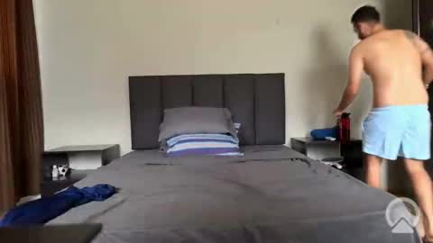 secretaura online show from 04-19-26, 03:44